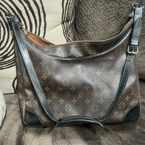 Louis Vuitton Monogram Boulogne 40 GM shoulder bag